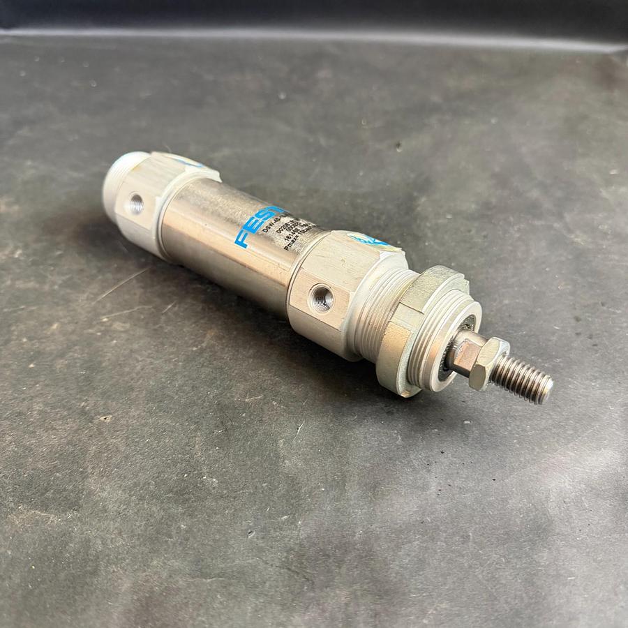 Used FESTO DSW-40-15-P-B PNEUMATIC CYLINDER