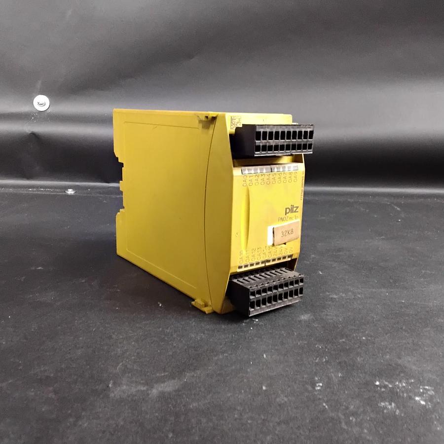 Used PILZ 773700 PNOZ MC1P SAFETY RELAY ($200 OBO)
