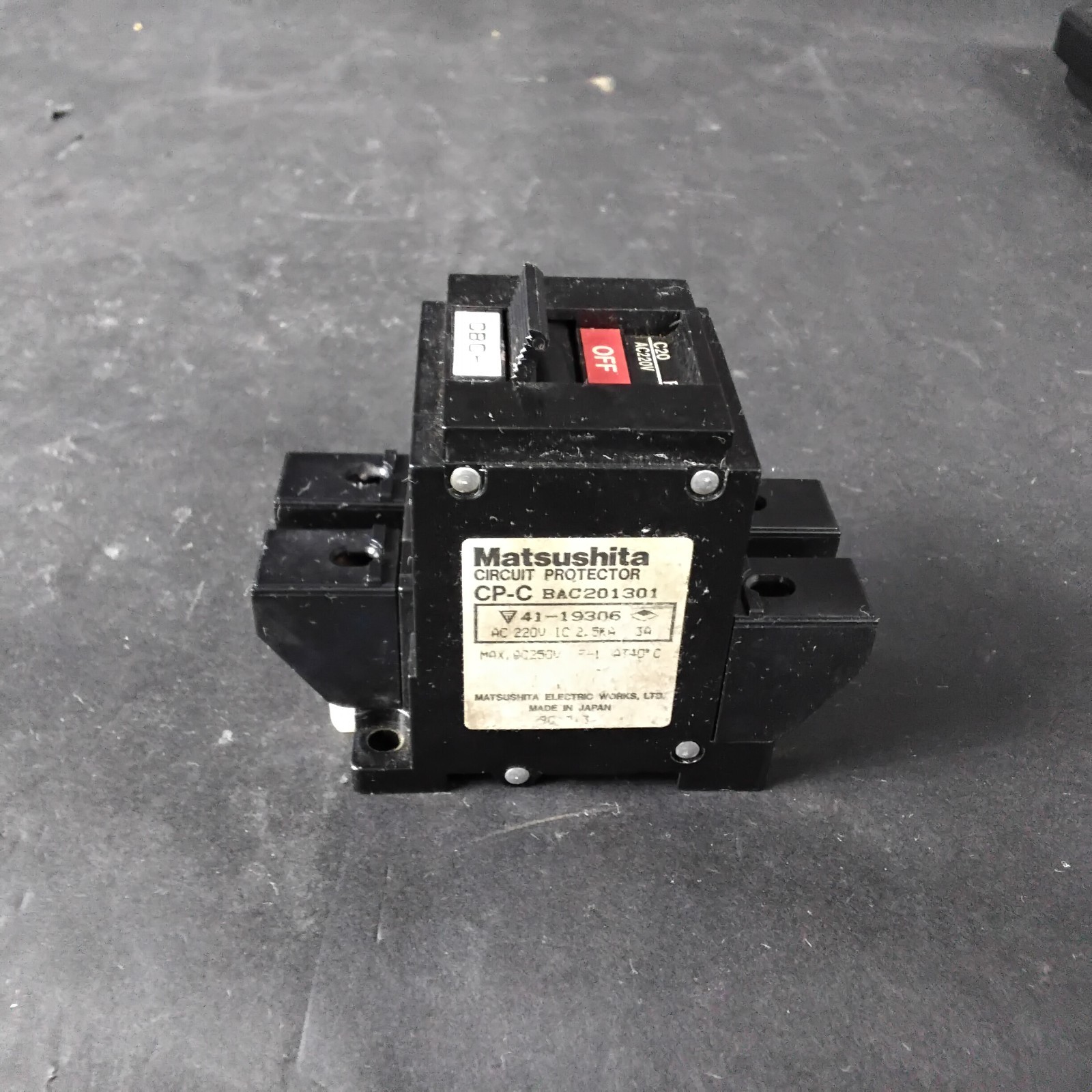 Used MATSUSHITA ELECTRIC BAC201301  CIRCUIT PROTECTOR ($21 OBO)