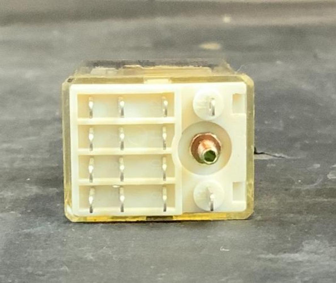 Used EAGEL SIGNAL CONTROLS-17P4CA120 RELAY ($165 OBO)