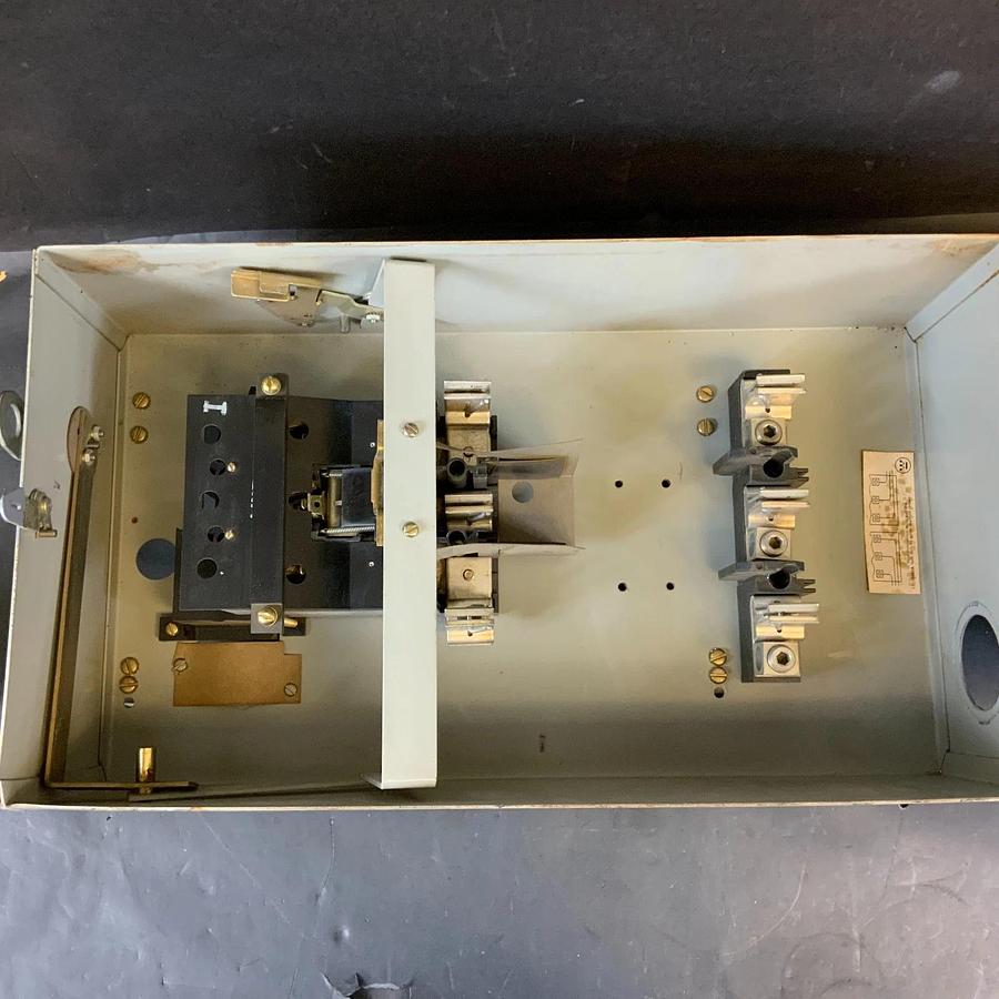 Used WESTINGHOUSE TAP-364 BUSWAY FUSIBLE SWITCH ($2000 OBO)