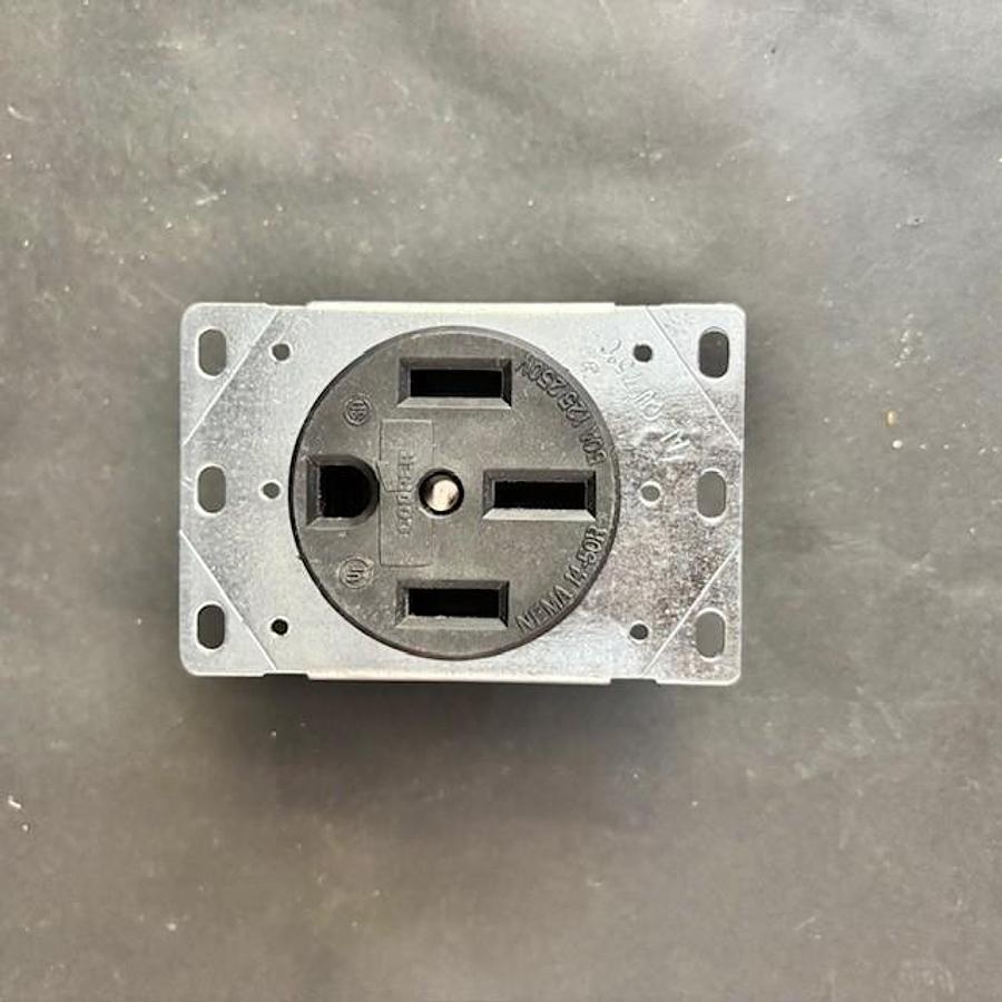 EATON 1258-SP RECEPTACLE PLUG