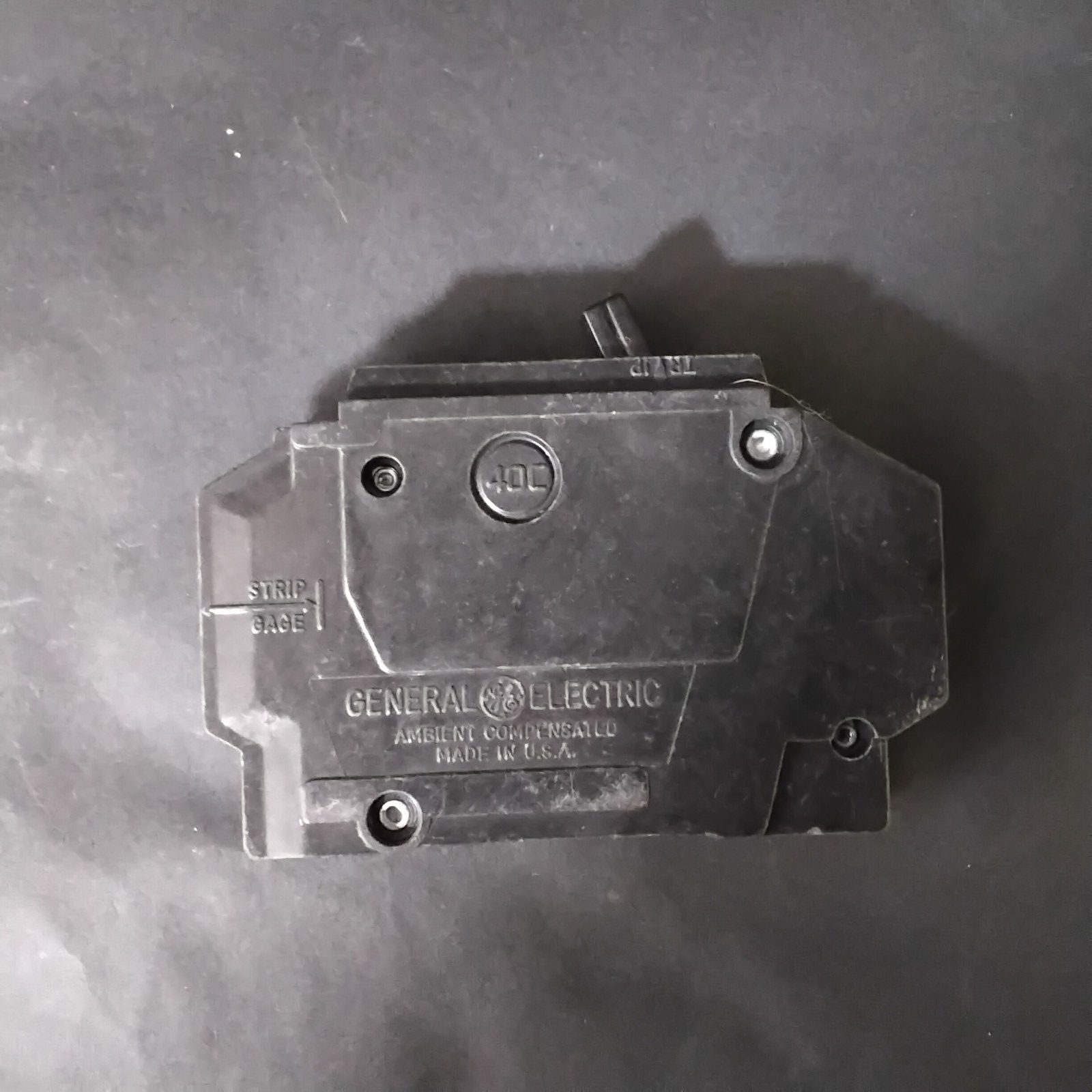 Used GENERAL ELECTRIC THQC1120 CIRCUIT BREAKER ($15 OBO)