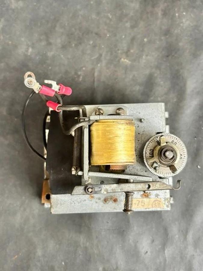 Used DANAHER CONTROLS HD504A627 ELECTRIC RESET TIMER