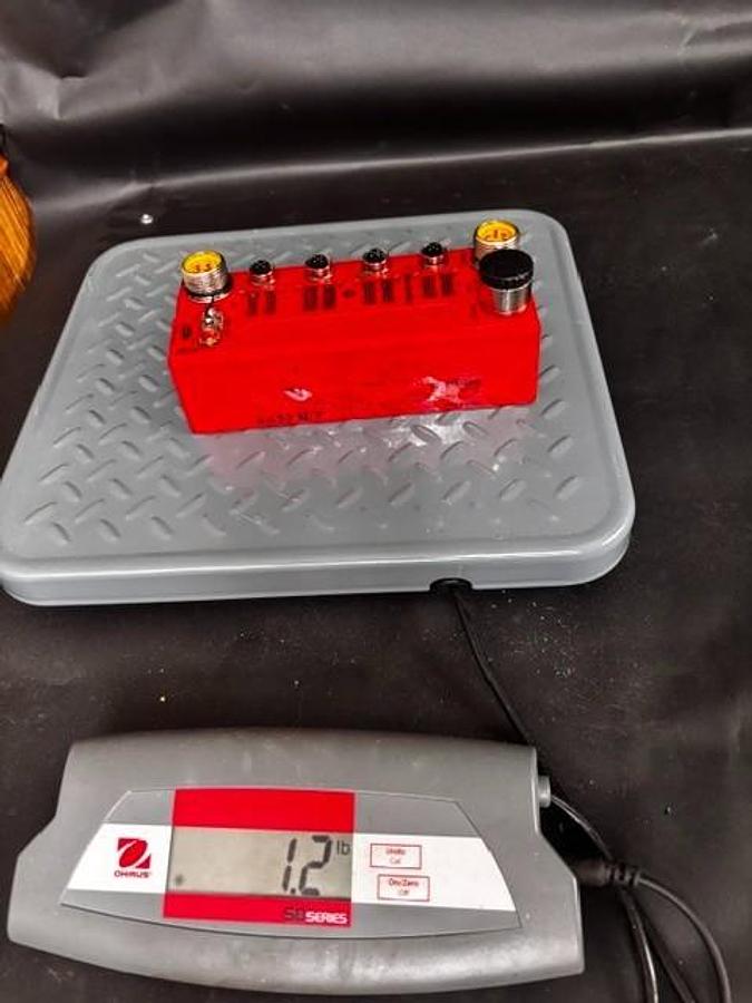 Used ALLEN BRADLEY 1732DS-IB8 SAFETY INPUT MODULE ($35 OBO)