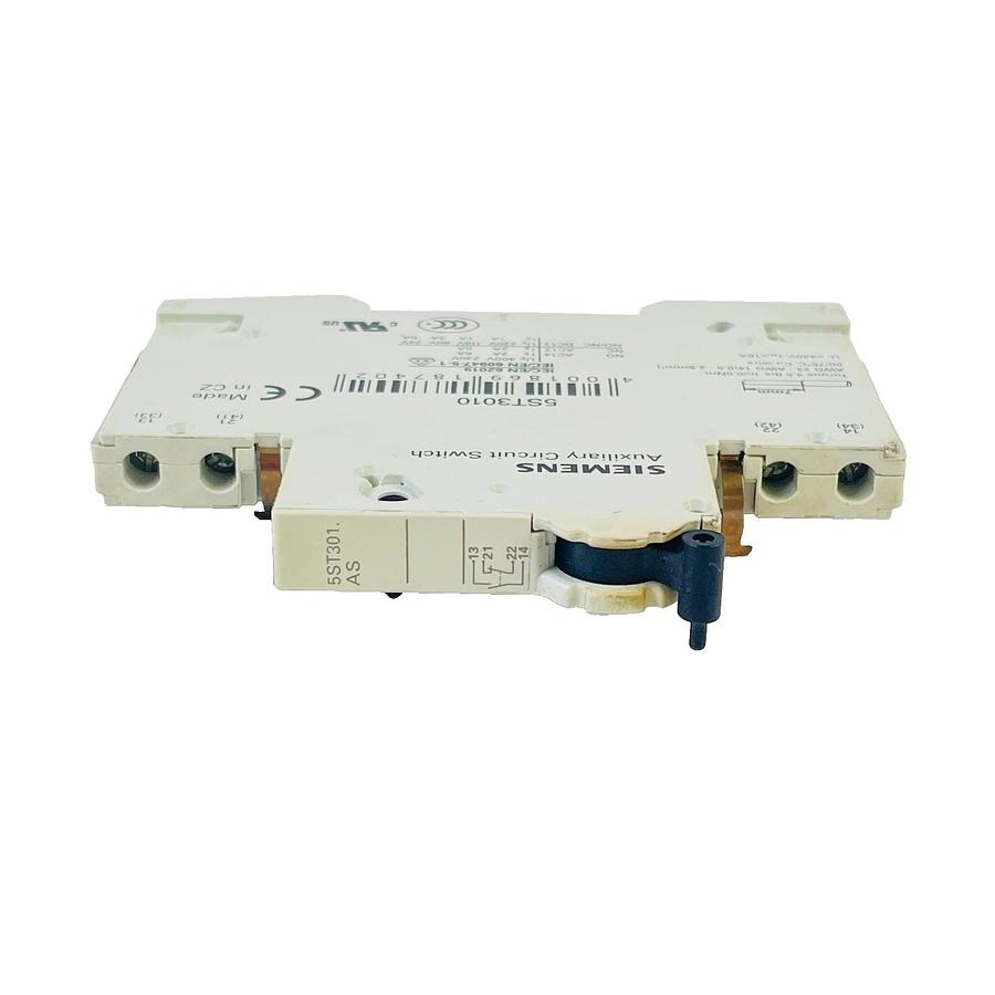 Used SIEMENS 5ST3010 AUXILIARY CIRCUIT SWITCH 6A 230VAC 1NO 1NC DIN RAIL