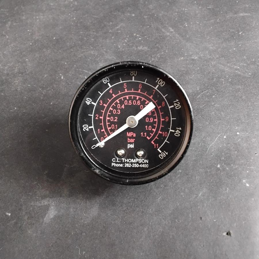 Used C.L. THOMPSON 0-160 PSI PRESSURE GAUGE ($8 OBO)