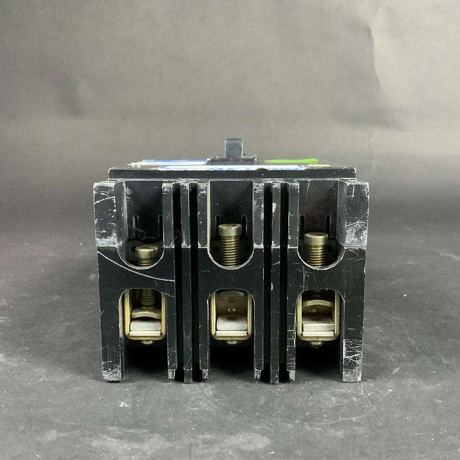 Used WESTINGHOUSE REA3020 CIRCUIT BREAKER ($30 OBO)
