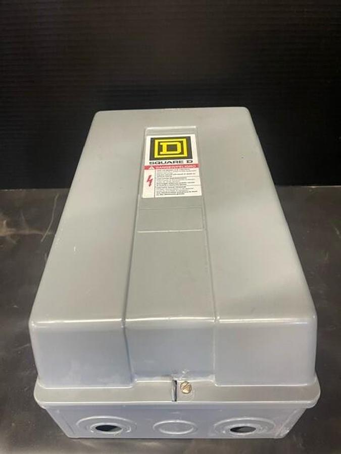 Used SCHNEIDER 8903LXO40V02 ($400 OBO)