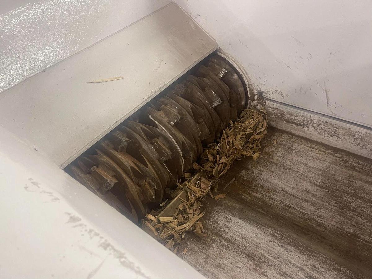 Refurbished 2004 Vecoplan Hydraulic Grinder/Shredder RG32XLM REFURBISHED- W/ FREE HYD PACK!