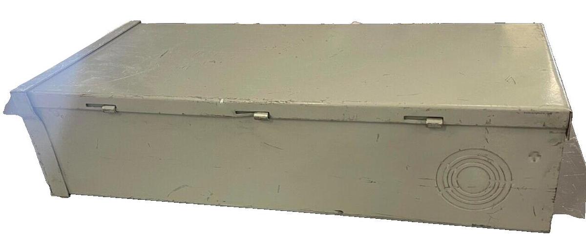 Used MURRAY 200A, 240V Circuit Breaker Enclosure Cat No. LW200VR ($149.99 OBO!!!)