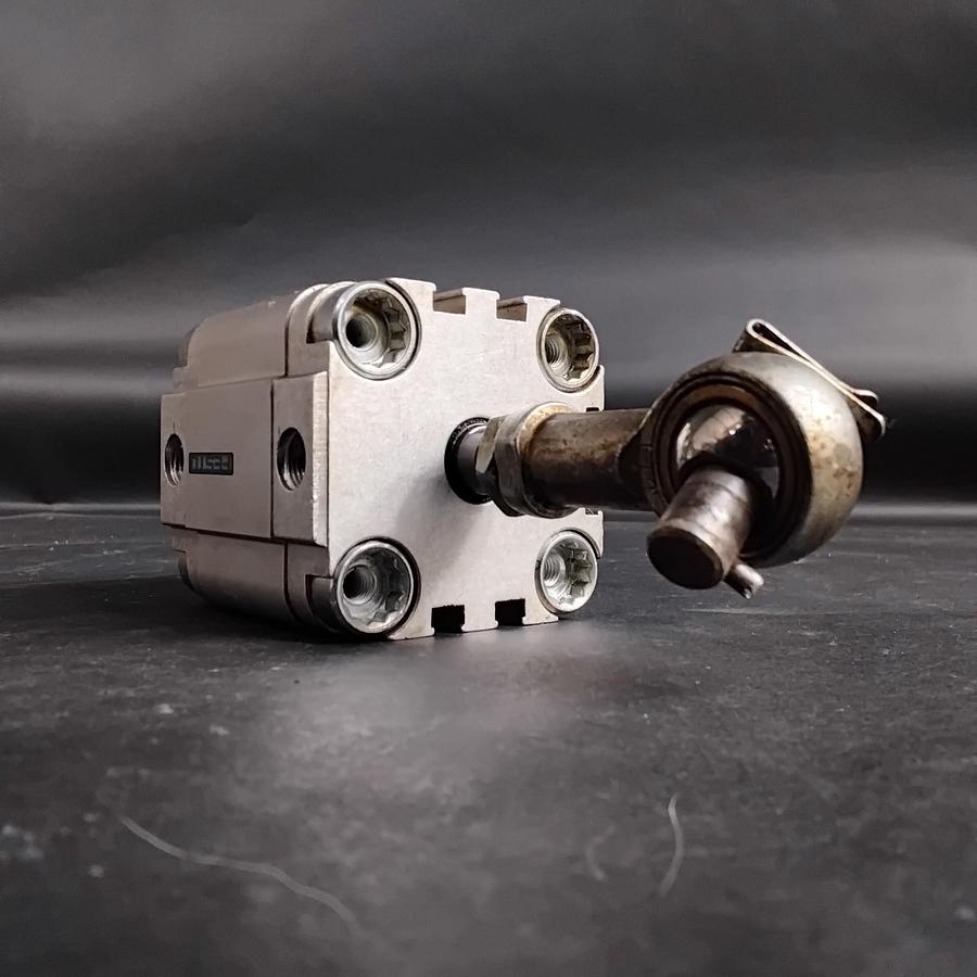 Used FESTO ADVU-40-20-A-P-A PNEUMATIC CYLINDER ($45 OBO)