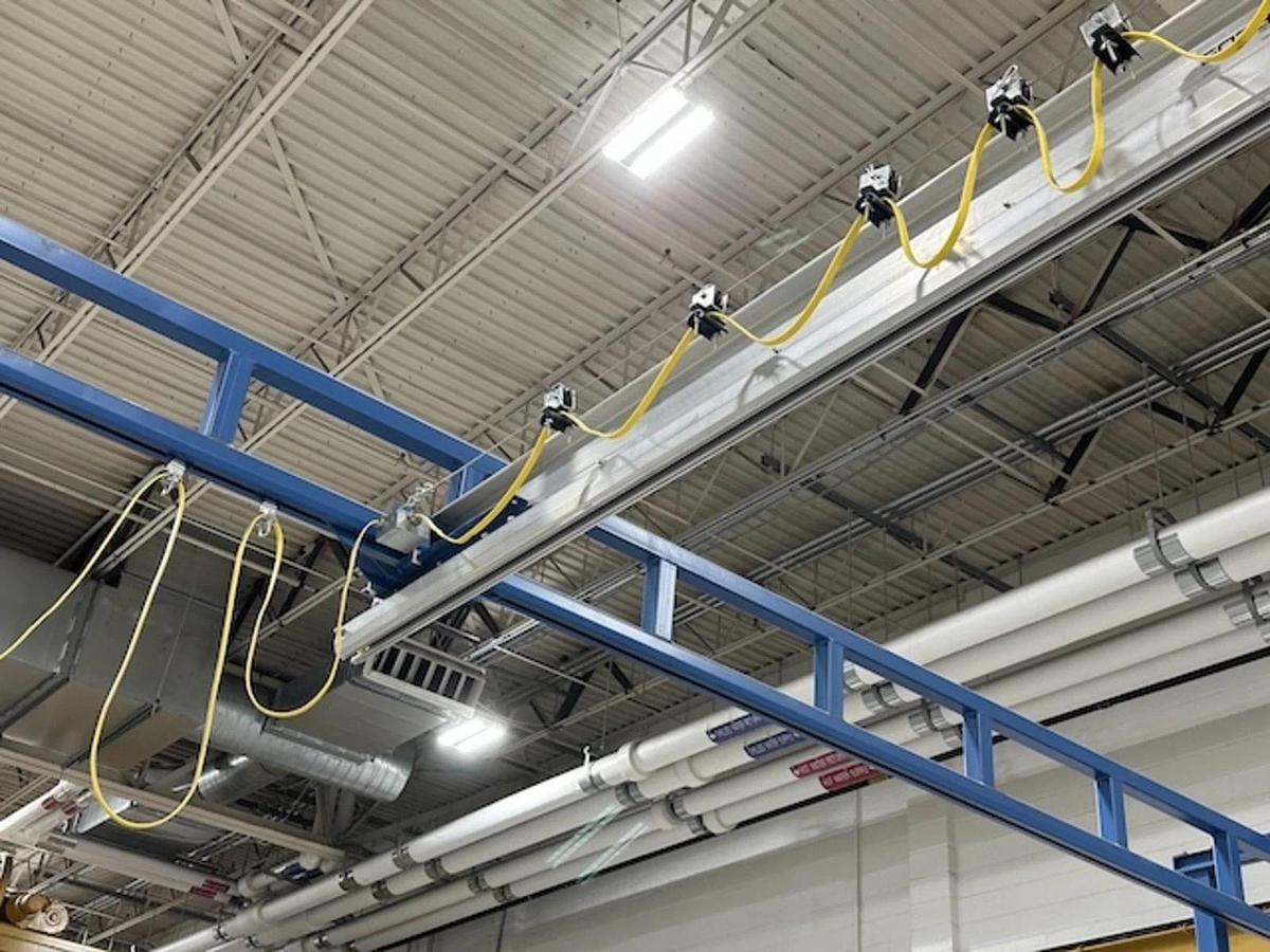 Used Bridge Crane-Gorbel 1/2TON CAP- 28'-0" L x 20'-8" W x 14'-7 1/2" H ($11,500 OBO)