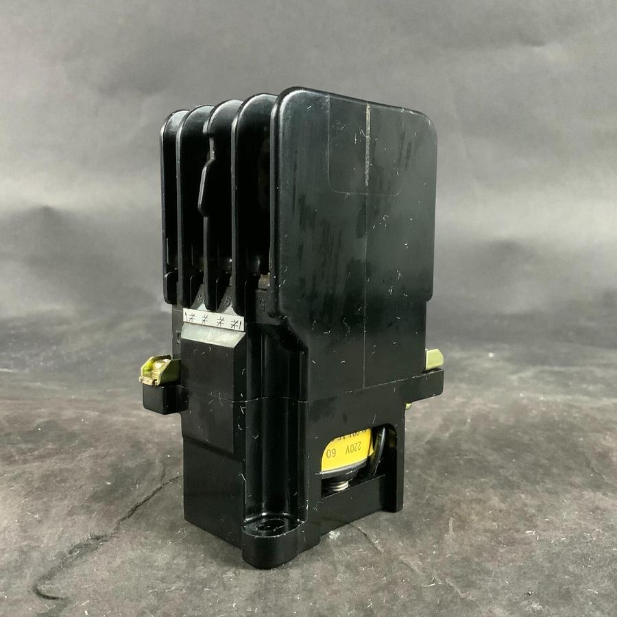 Used FUJI ELECTRIC SRC50-3 FUL 4/4 CONTACTOR ($100 OBO)