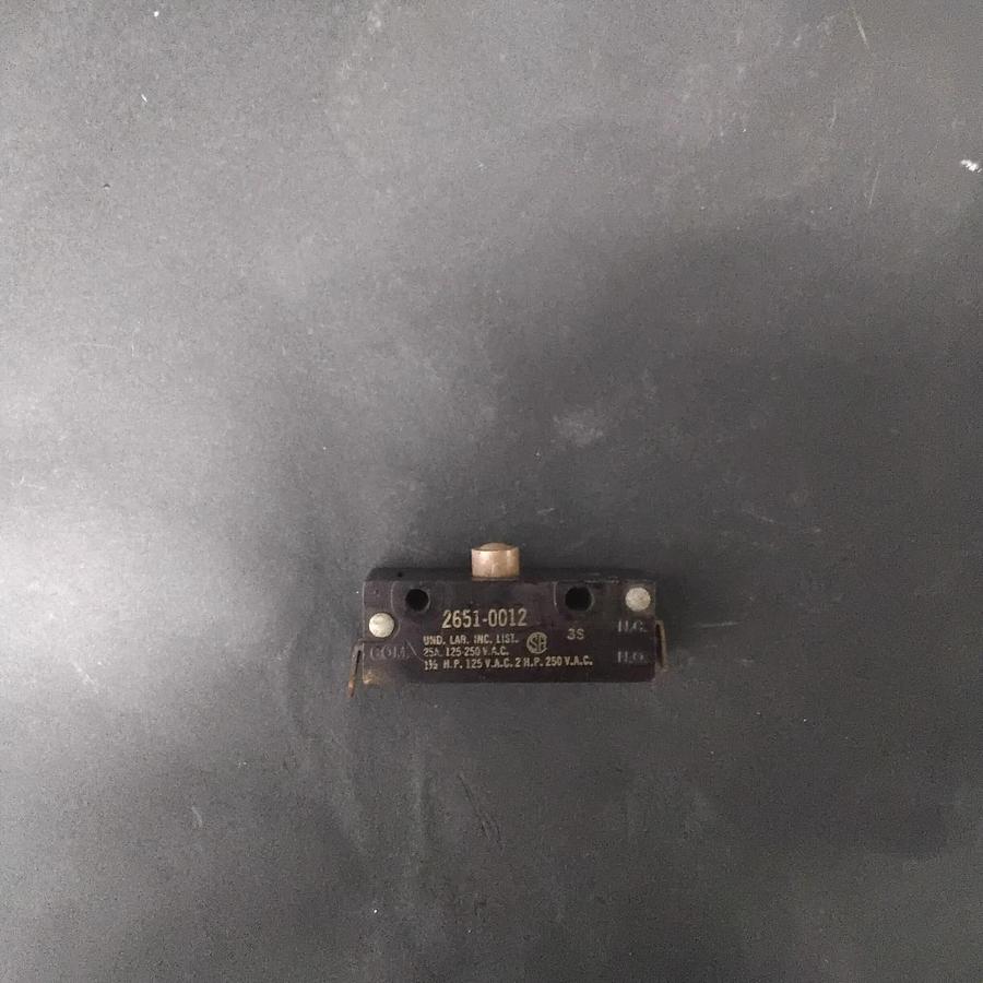 Used MCGILL 2651-0012 LIMIT SWITCH ($6.50 OBO)