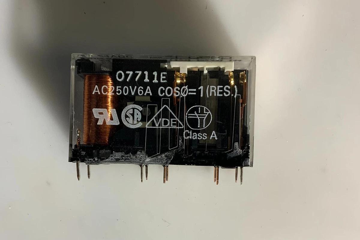 OMRON G7SA-2A2B DC24 ($9.99 OBO)