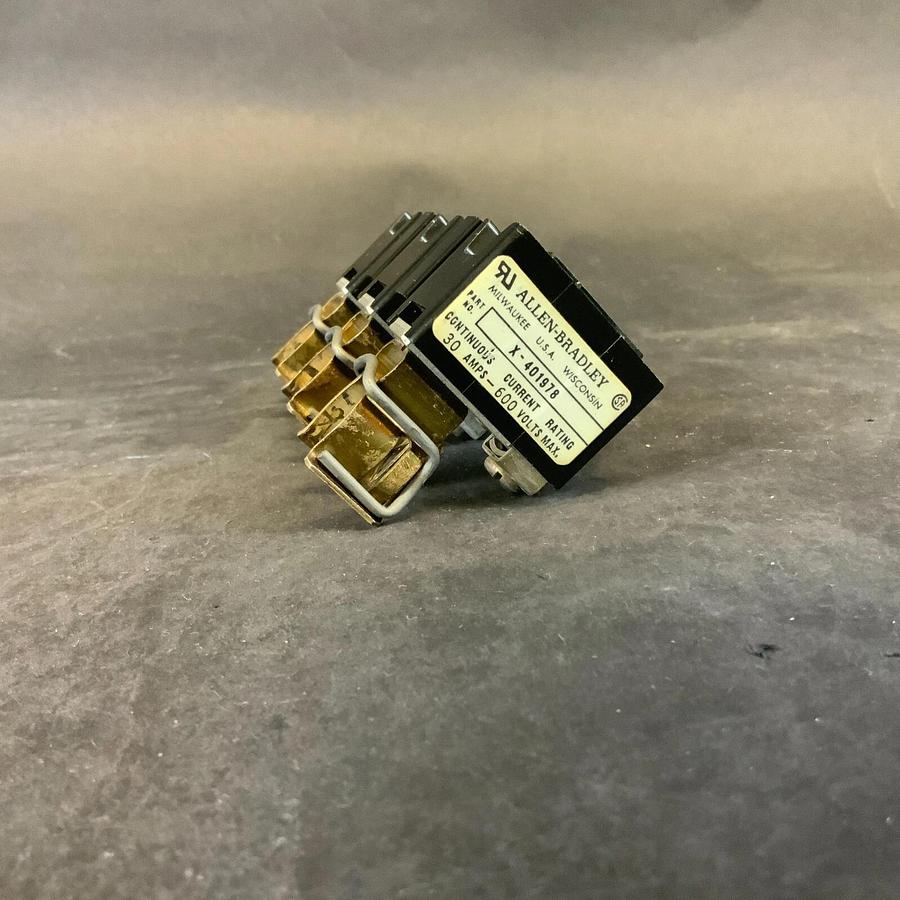 Used ALLEN BRADLEY X-401978 FUSE HOLDER ($10 OBO)