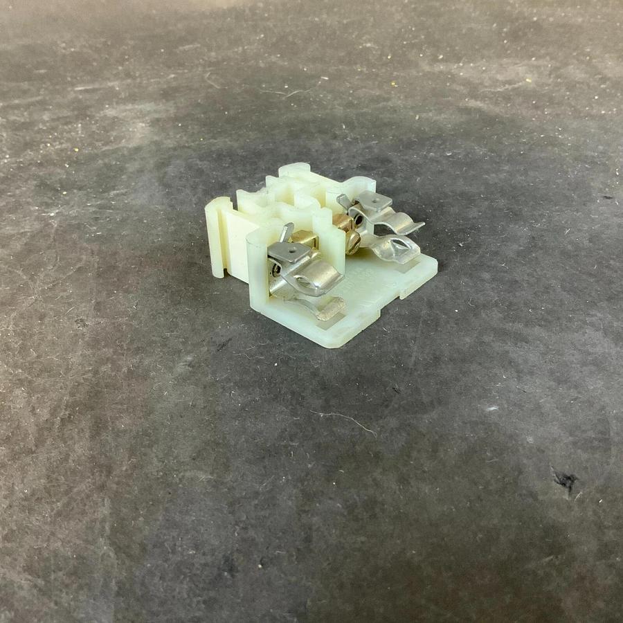 Used ALLEN BRADLEY 1492-CE6 TERMINAL BLOCK + FUSE HOLDER ($6 OBO)