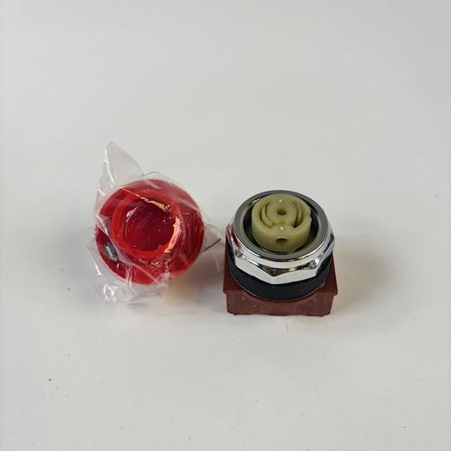 Used SIEMENS 3SB03-K4R RED PUSHBUTTON