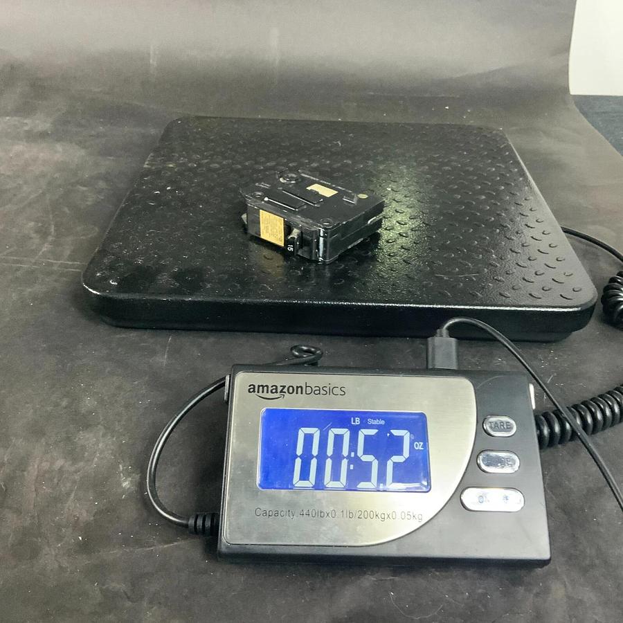 Used CROUSE HINDS E13207 CIRCUIT BREAKER ($9 OBO)