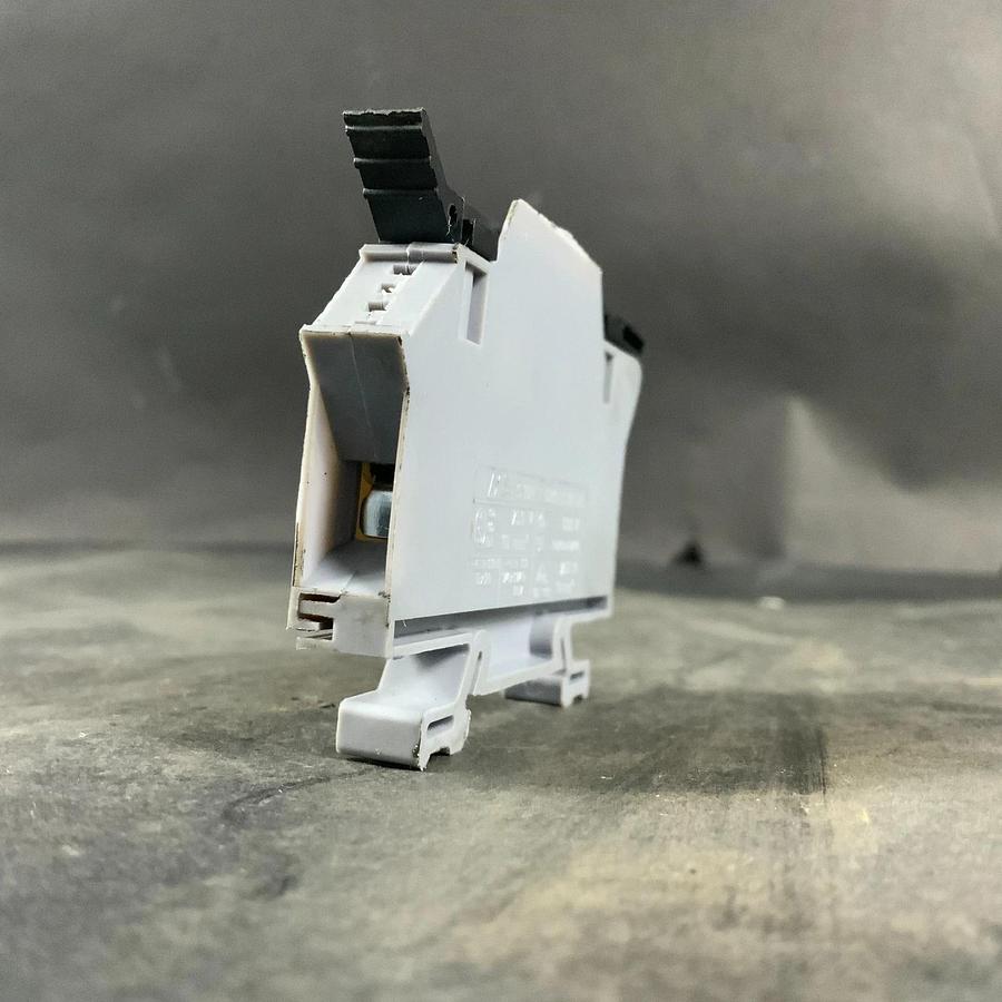 Used MORSETTITALIA S10H EURO S10-5H TERMINAL FUSE HOLDER ($7 OBO)