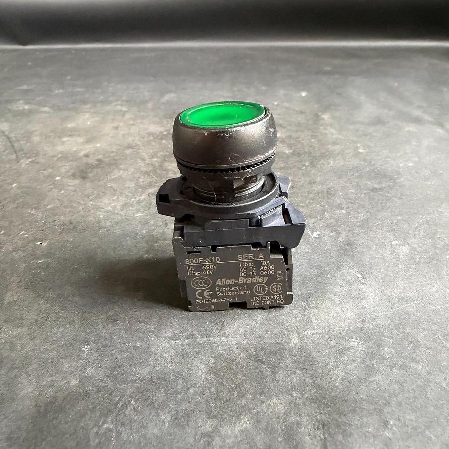 Used ALLEN BRADLEY 800F-X10 GREEN PUSHBUTTON ($12 OBO)