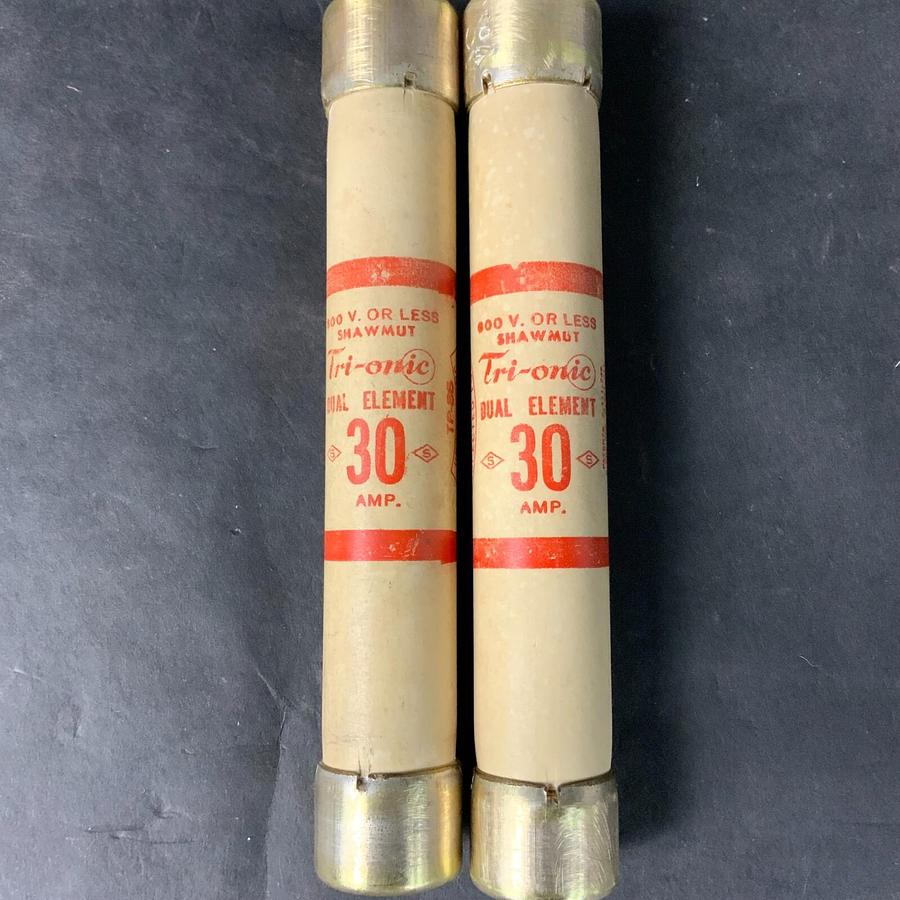 Refurbished LOT OF 2 - FERRAZ SHAWMUT TRS30 FUSE ($14 OBO) - REFURBISHED OLD STOCK