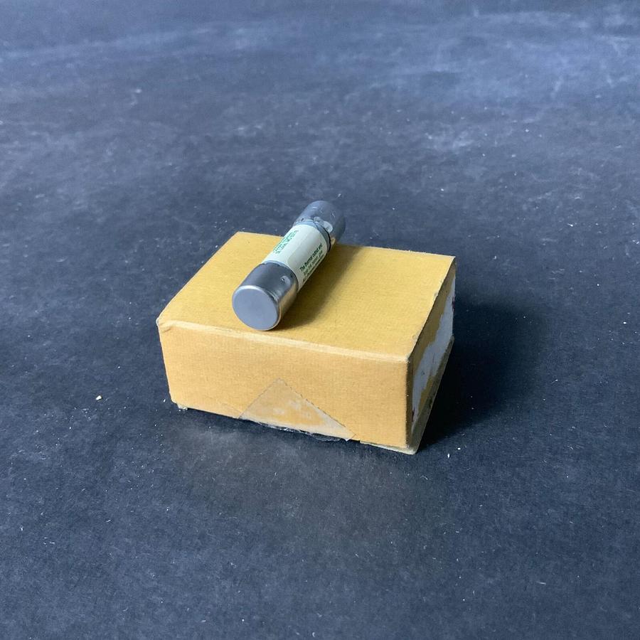 Used BUSSMANN FNM 25 TIME DELAY FUSE - BOX OF 10 ($40 OBO)