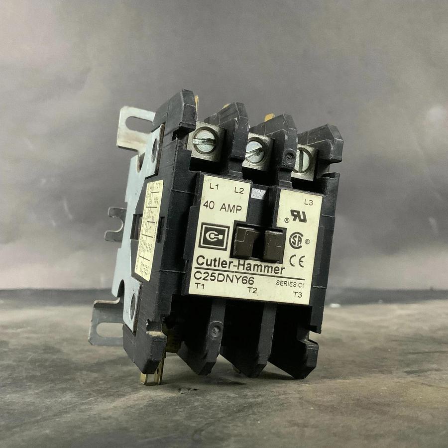 Used CUTLER HAMMER C25DNY66 DC CONTACTOR ($40 OBO)