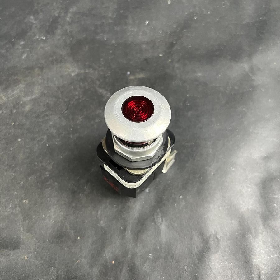 Used ALLEN BRADLEY 800T-PT16 RED PUSHBUTTON ($22 OBO)