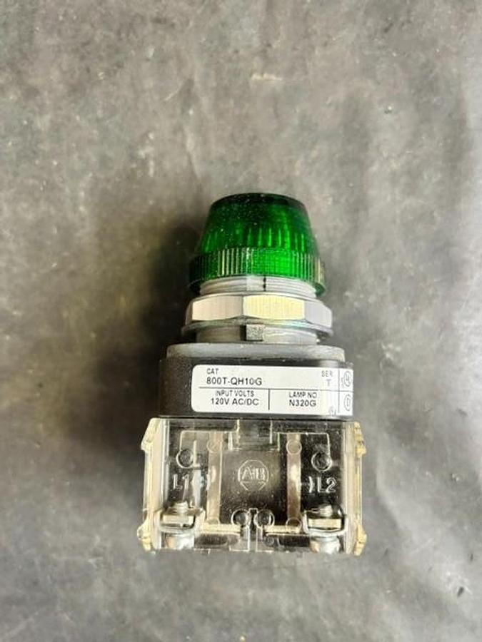 Used ALLEN BRADLEY 800T-QH10G SERIES T GREEN PILOT LIGHT