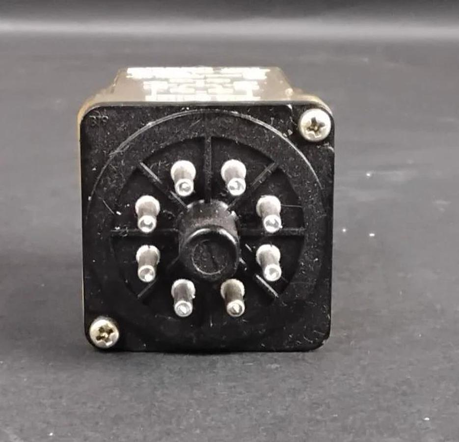 Used OMRON MK2EP-UA-AC120 RELAY ($102 OBO)