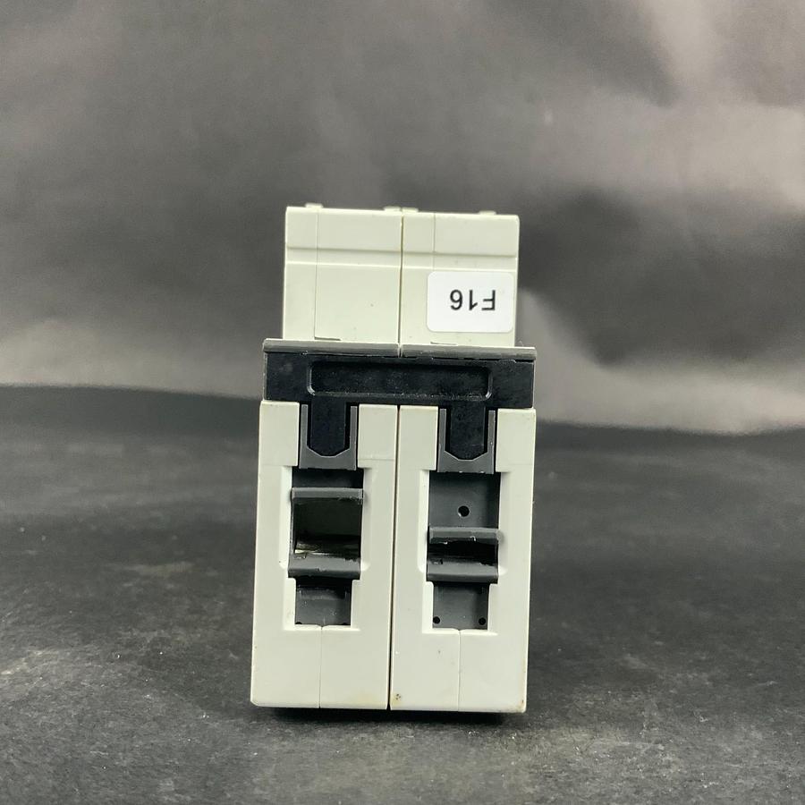 Used SIEMENS 5SY6232-7 CIRCUIT BREAKER ($25 OBO)