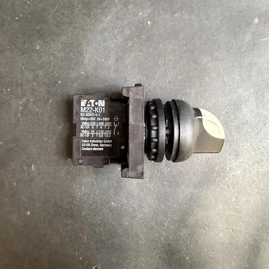 Used EATON M22-K01 SELECTOR SWITCH ($12 OBO)