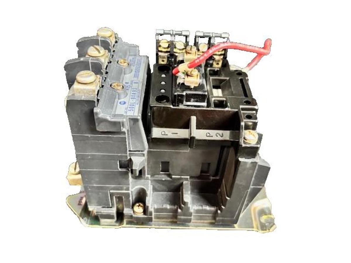 Used ALLEN BRADLEY 500L-B0A93 SERIES B CONTACTOR