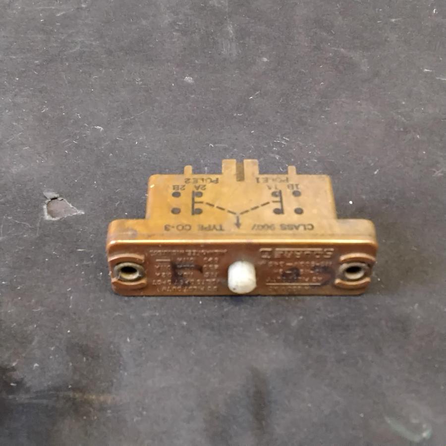 Used SQUARE D 9007C0-3 SNAP-ACTION LIMIT SWITCH ($20 OBO)