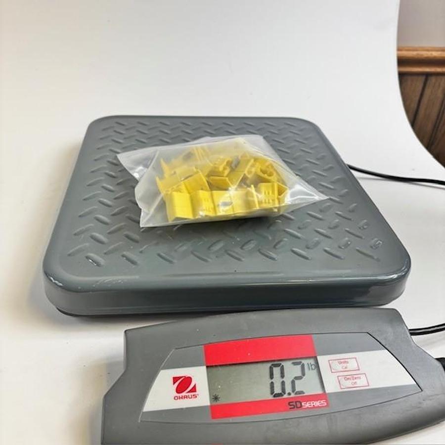 Used 3M 12-10AWG YELLOW CONNECTORS 25PCS