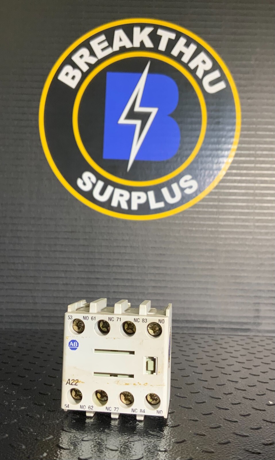 Used ALLEN BRADLEY 100-FA04 ($24.99/EACH OBO)