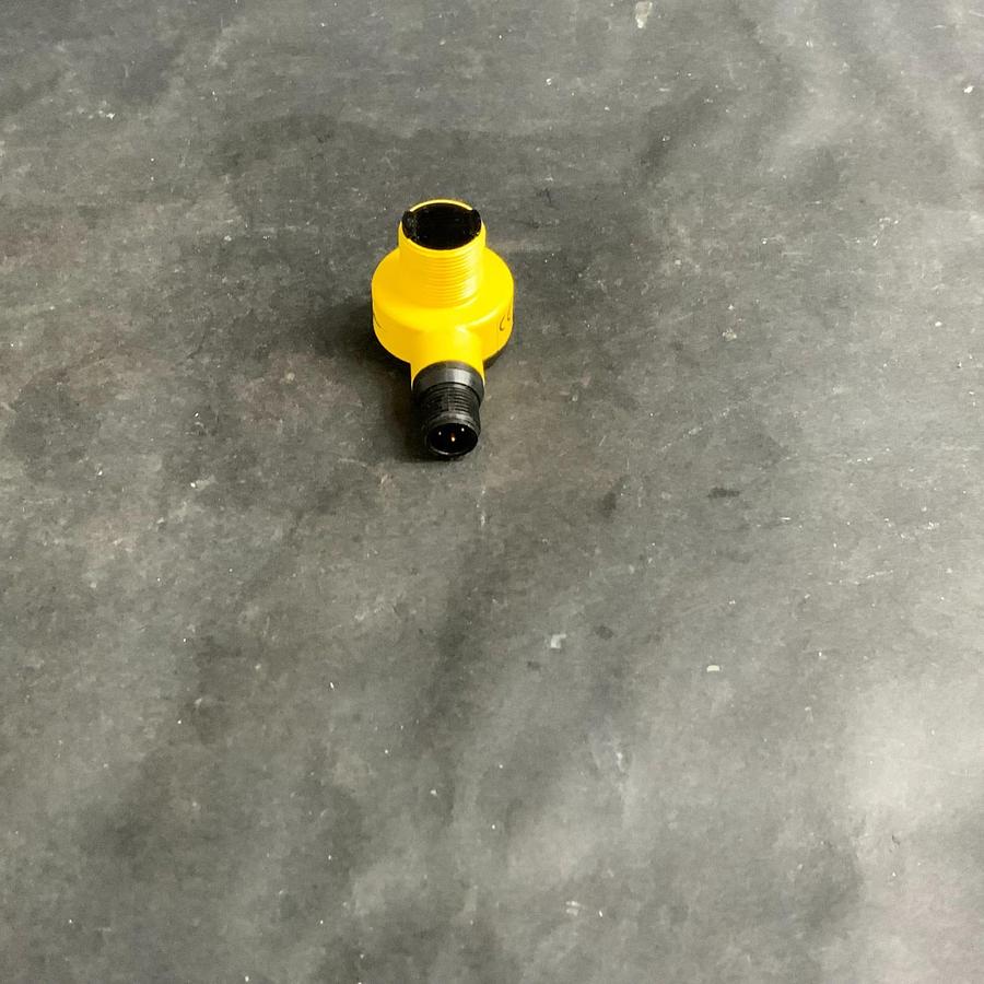 Used BANNER T18SP6FF50Q PHOTOELECTRIC SENSOR ($20 OBO)