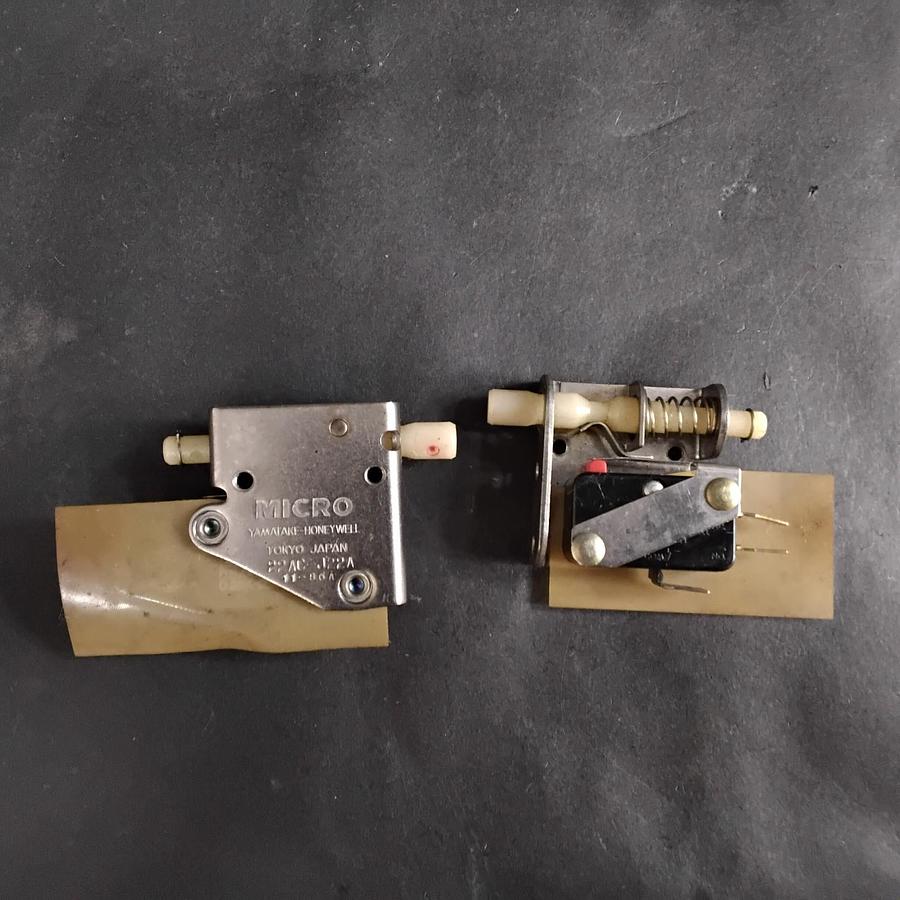 Used HONEYWELL MICROSWITCH 22AC-J22A LIMIT SWITCH- GROUP OF 2 ($15 OBO)