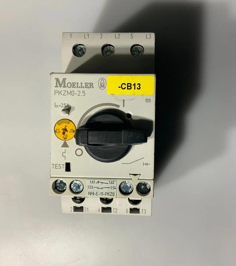 Used MOELLER PKZM0-2.5 ($29.99/EACH OBO)