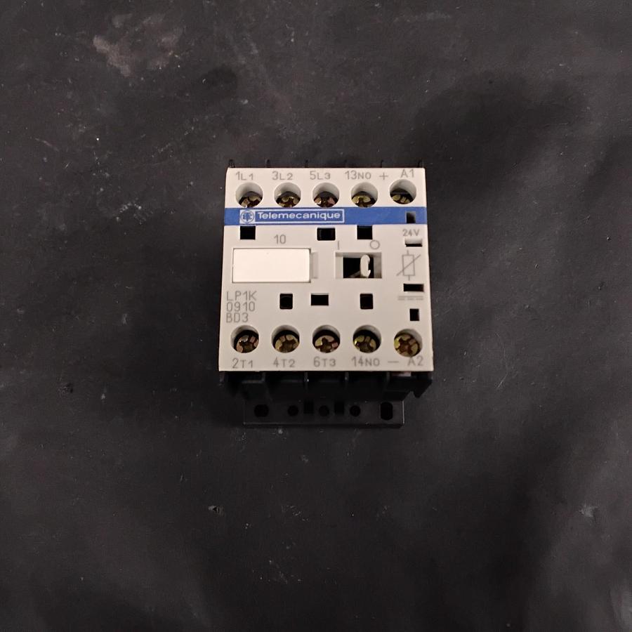 Used TELEMECANIQUE LP1K0910BD3 CONTACTOR ($25 OBO)