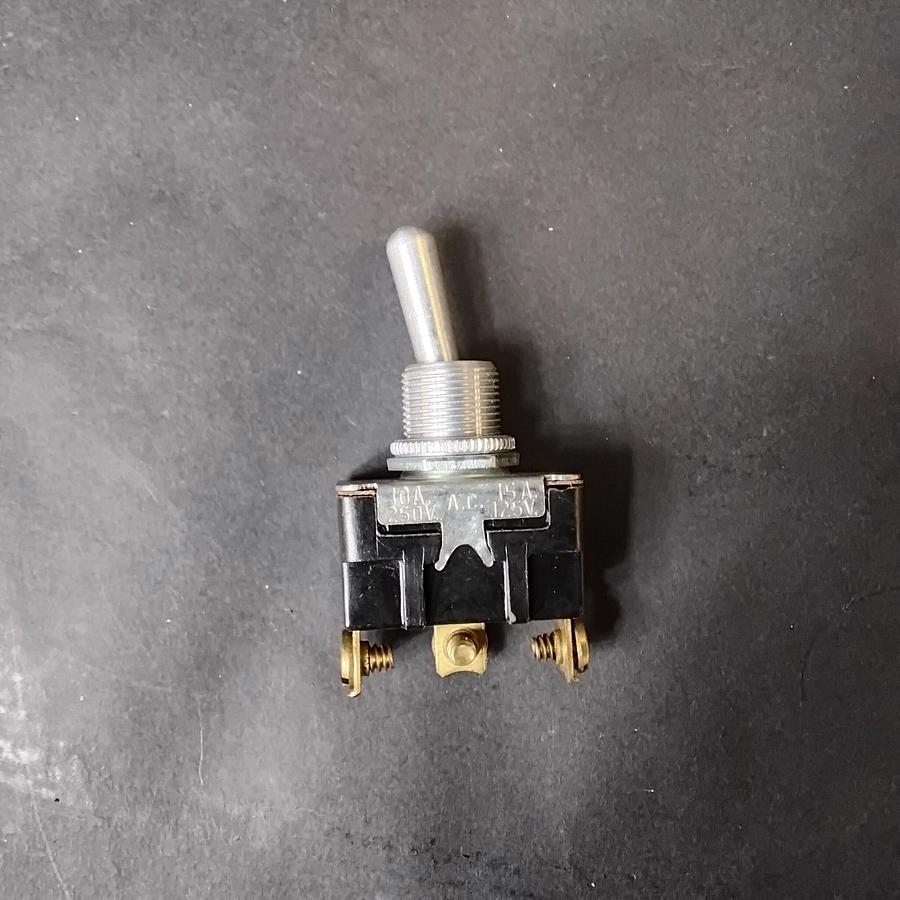 Used LEVITON SPST 15A HEAVY-DUTY TOGGLE SWITCH ($6 OBO)