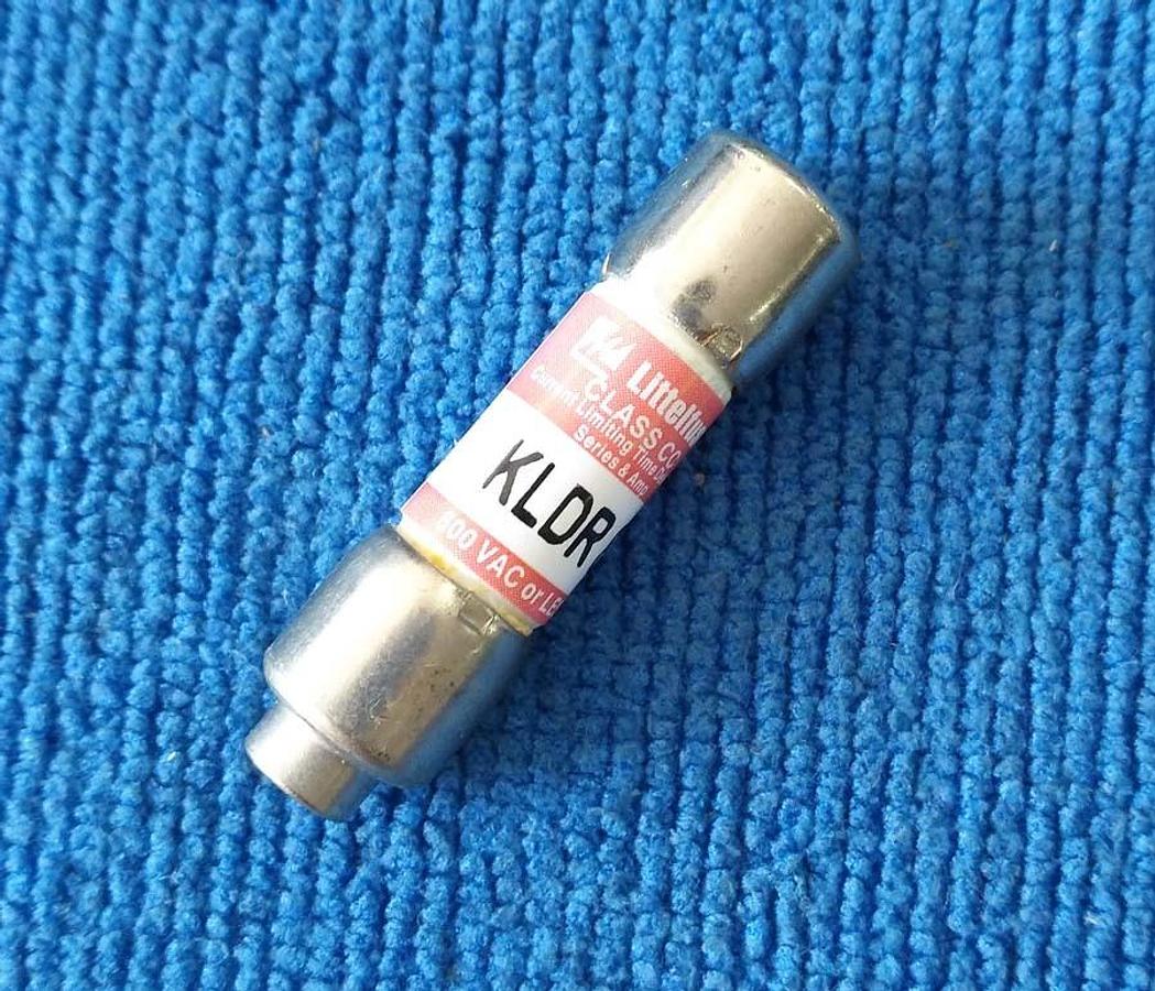 LITTELFUSE FLM-1-8/10 FUSE - SET OF 2 ($6 OBO)