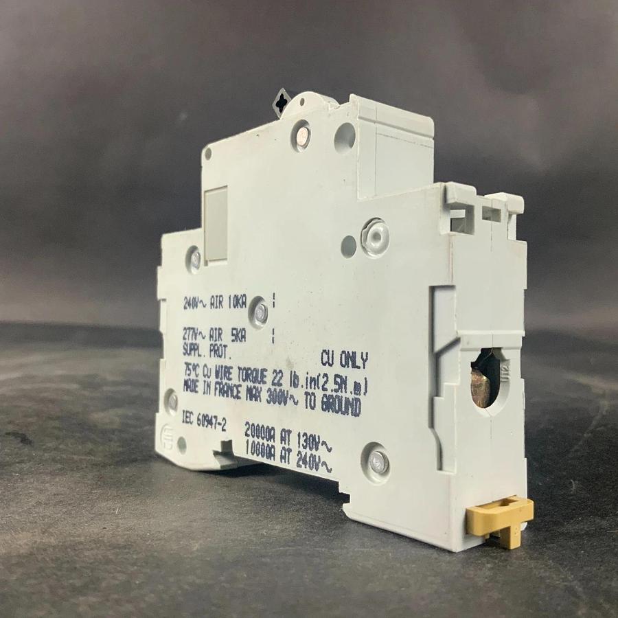 Used MERLIN GERIN MULTI9 C60 D3A CIRCUIT BREAKER ($15 OBO)