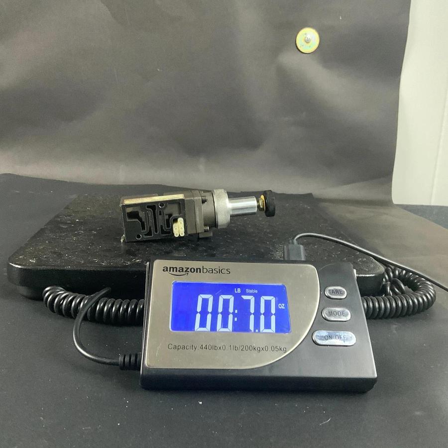 Used NUMATICS 081RS100J000000 PNEUMATIC REGULATOR ($10 OBO)