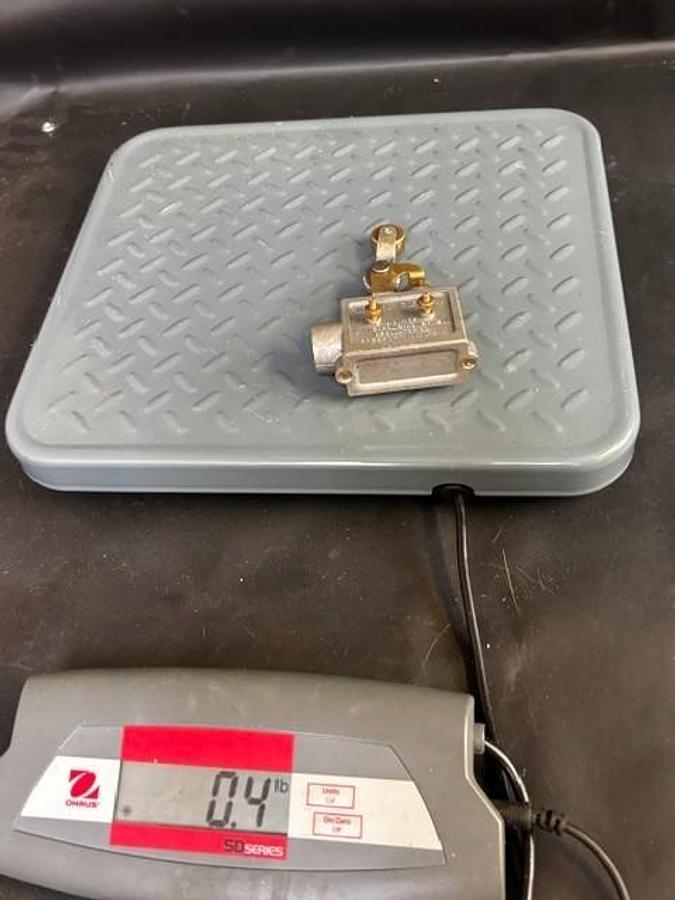 Used HONEYWELL MICROSWITCH BZE-2RQ2 LIMIT SWITCH ($25 OBO)