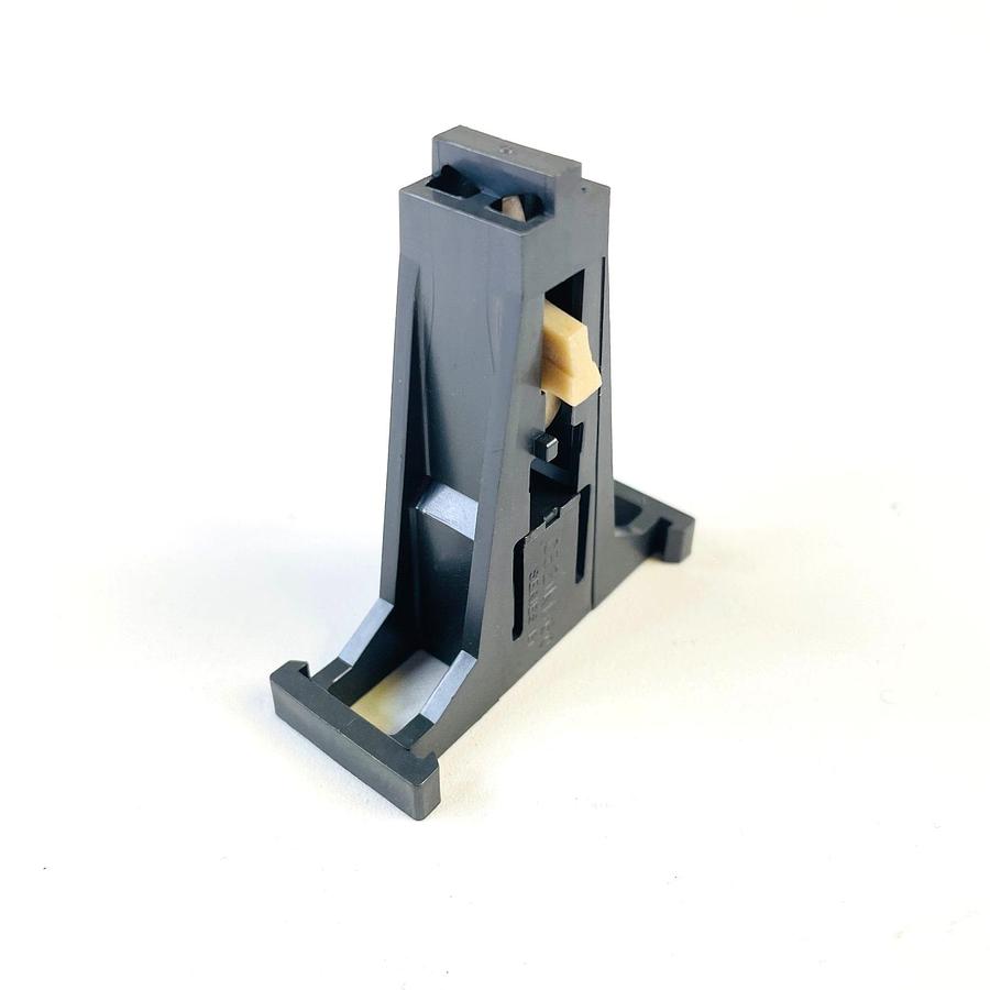 Used EATON CUTLER HAMMER C321KM60 SERIES B1 MECHANICAL INTERLOCK MECHANISM