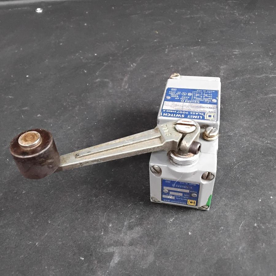 Used SQUARE D 9007 SER A C62A2 LIMIT SWITCH ($40 OBO)