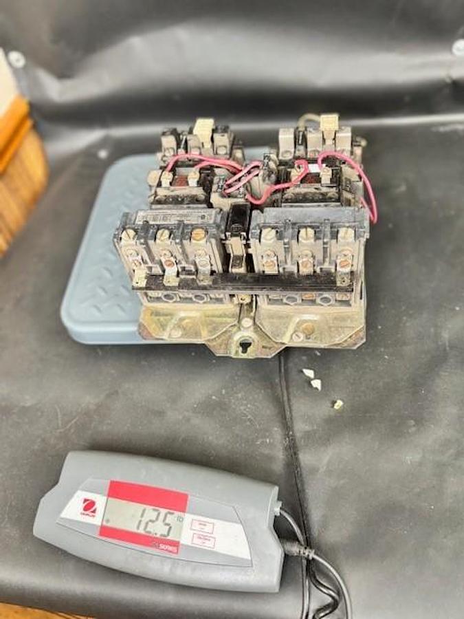 Used ALLEN BRADLEY 520E-C0D SERIES B STARTER